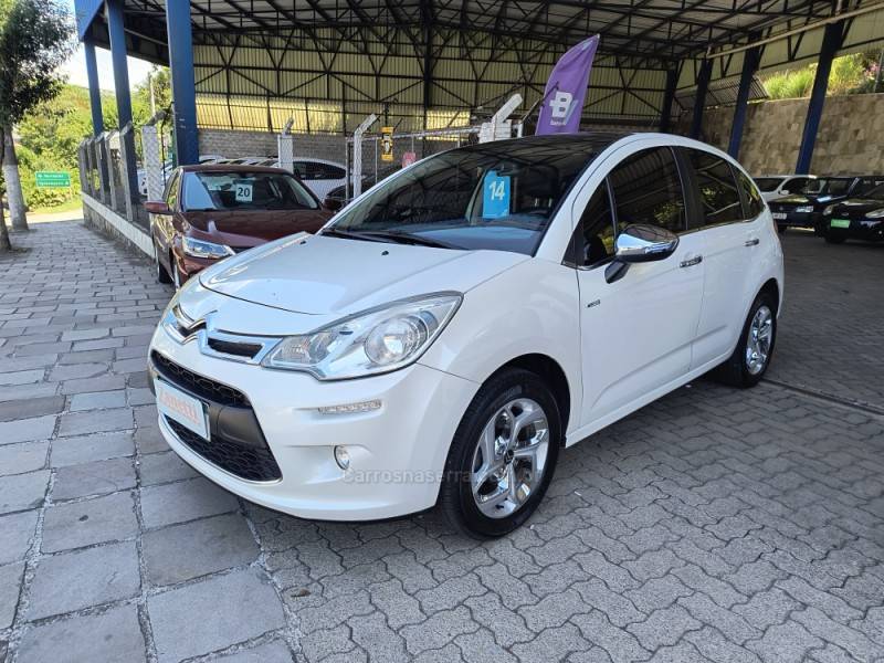 CITROËN - C3 - 2013/2014 - Branca - R$ 43.000,00