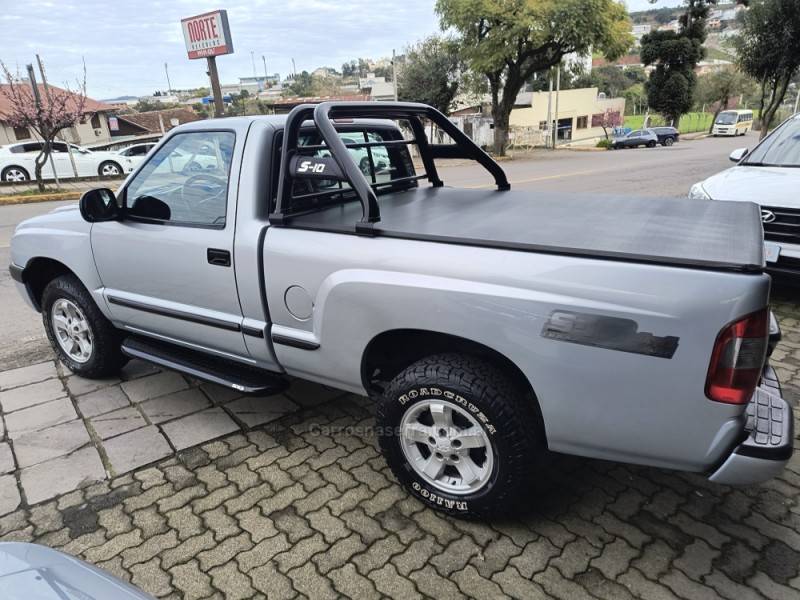 CHEVROLET - S10 - 2008/2008 - Prata - R$ 74.000,00