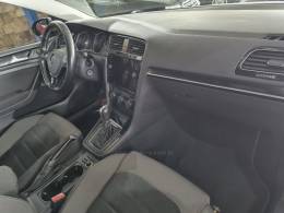 VOLKSWAGEN - GOLF - 2014/2015 - Branca - R$ 79.900,00