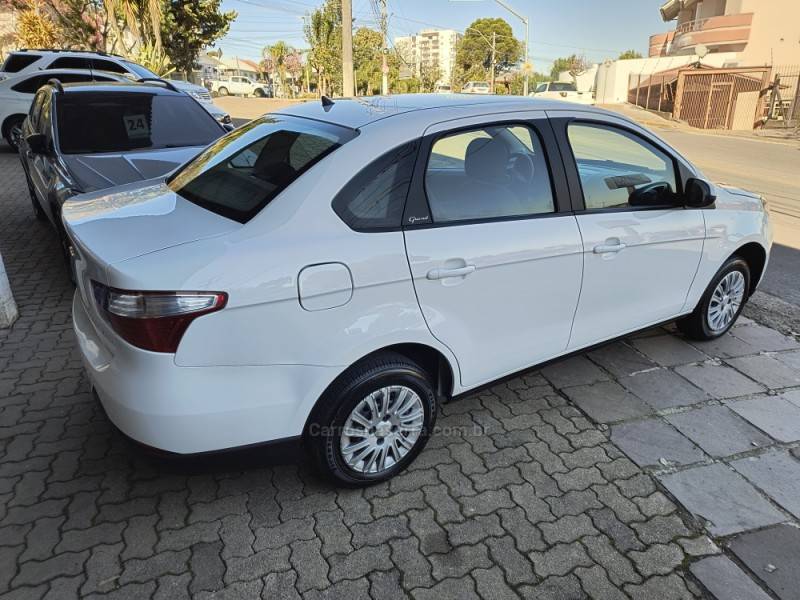 FIAT - SIENA - 2021/2021 - Branca - R$ 56.000,00