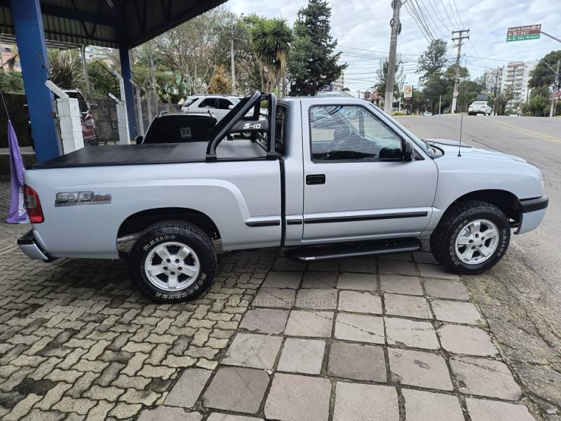 CHEVROLET - S10 - 2008/2008 - Prata - R$ 74.000,00