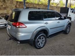 MITSUBISHI - PAJERO - 2016/2017 - Prata - R$ 167.000,00