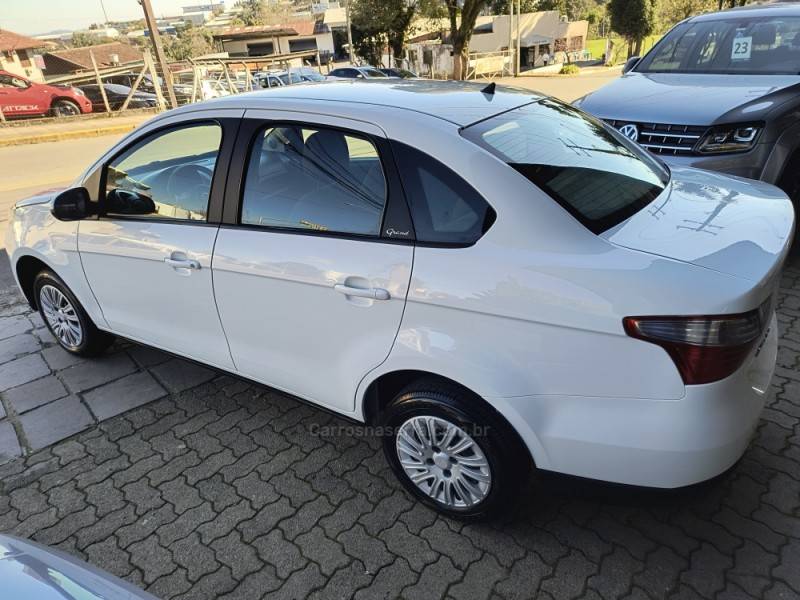 FIAT - SIENA - 2021/2021 - Branca - R$ 56.000,00