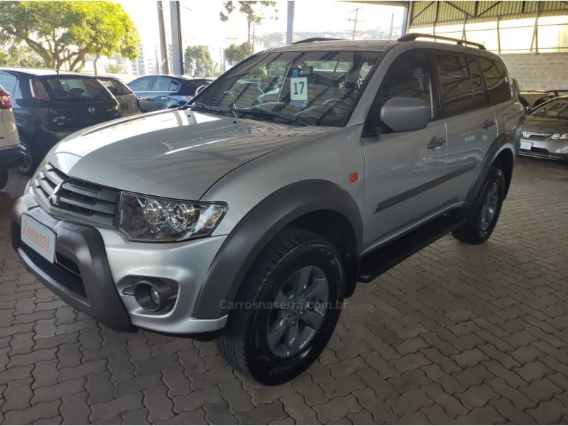 MITSUBISHI - PAJERO - 2016/2017 - Prata - R$ 167.000,00