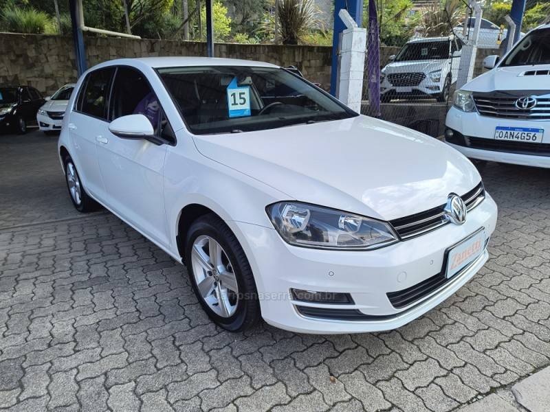 VOLKSWAGEN - GOLF - 2014/2015 - Branca - R$ 79.900,00