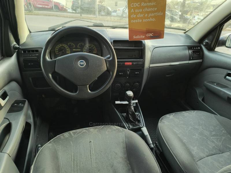 FIAT - PALIO - 2005/2005 - Preta - R$ 26.000,00