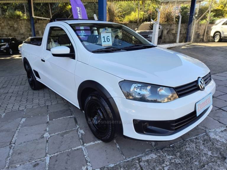 VOLKSWAGEN - SAVEIRO - 2015/2016 - Branca - R$ 48.000,00