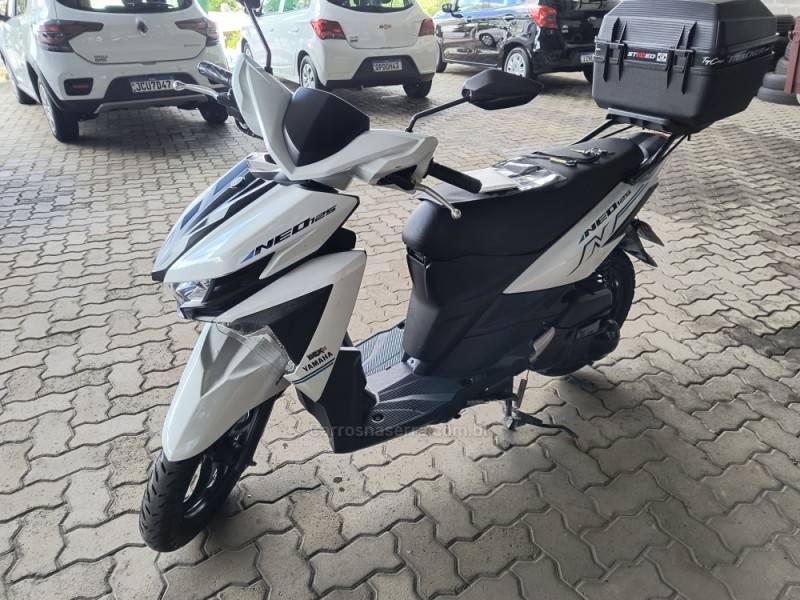 YAMAHA - NEO 125 - 2018/2019 - Branca - R$ 11.500,00