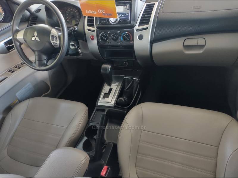 MITSUBISHI - PAJERO - 2016/2017 - Prata - R$ 167.000,00